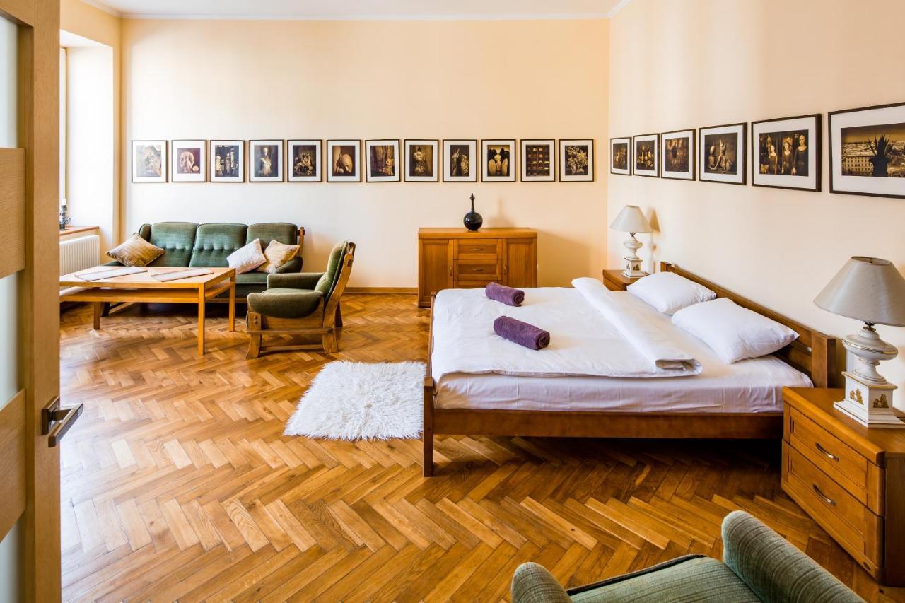 Romari Ставропігійська Apartment Liov Exterior foto